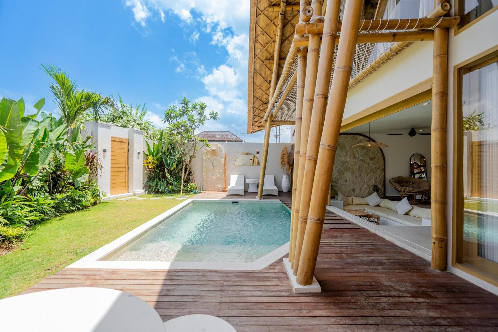 Villa Sunset Bamboo - 3Br Villa In Kerobokan Exterior photo
