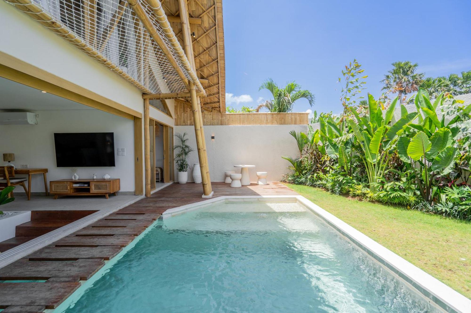 Villa Sunset Bamboo - 3Br Villa In Kerobokan Exterior photo