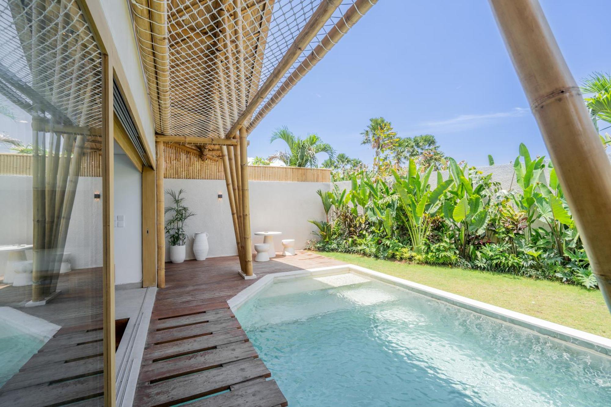 Villa Sunset Bamboo - 3Br Villa In Kerobokan Exterior photo