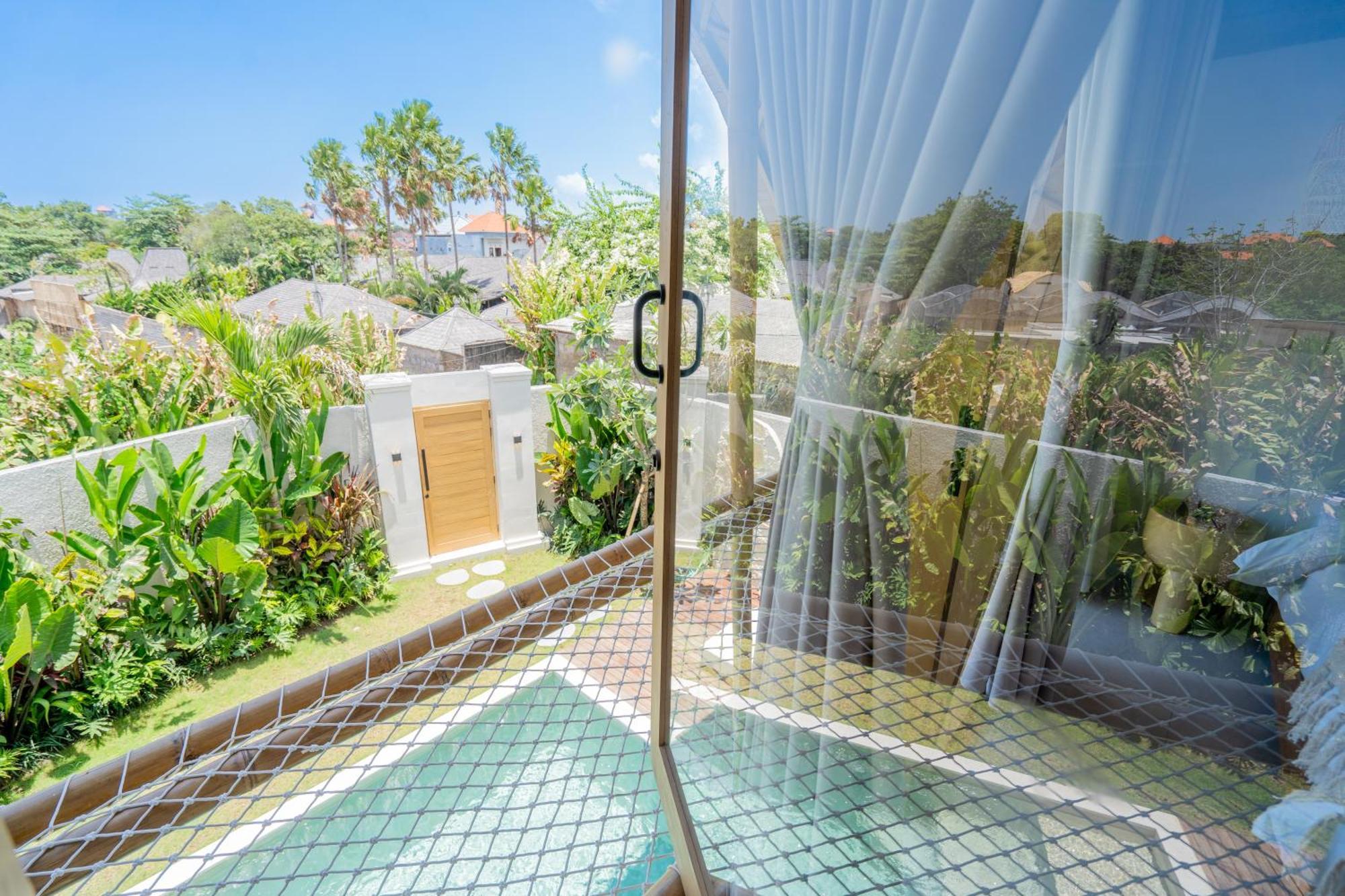 Villa Sunset Bamboo - 3Br Villa In Kerobokan Exterior photo